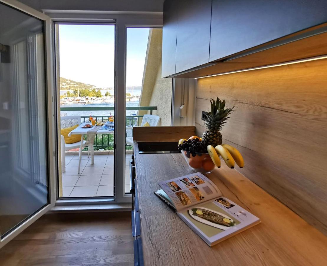 Olmissum Rooftop Sea View Омиш Экстерьер фото